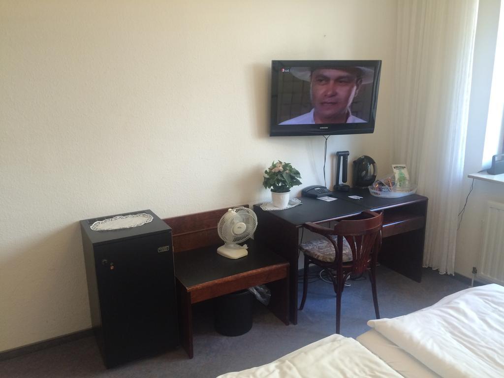 Hotel Aris 사르쉬테드 객실 사진