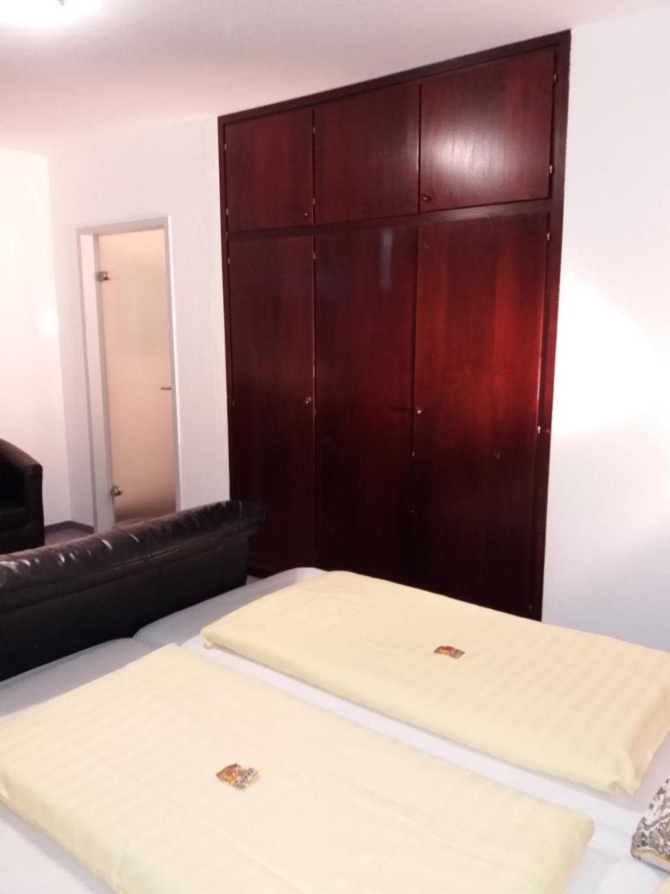 Hotel Aris 사르쉬테드 외부 사진