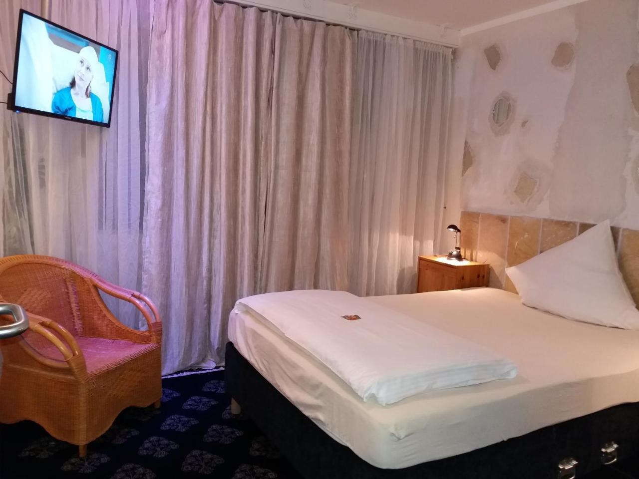 Hotel Aris 사르쉬테드 외부 사진