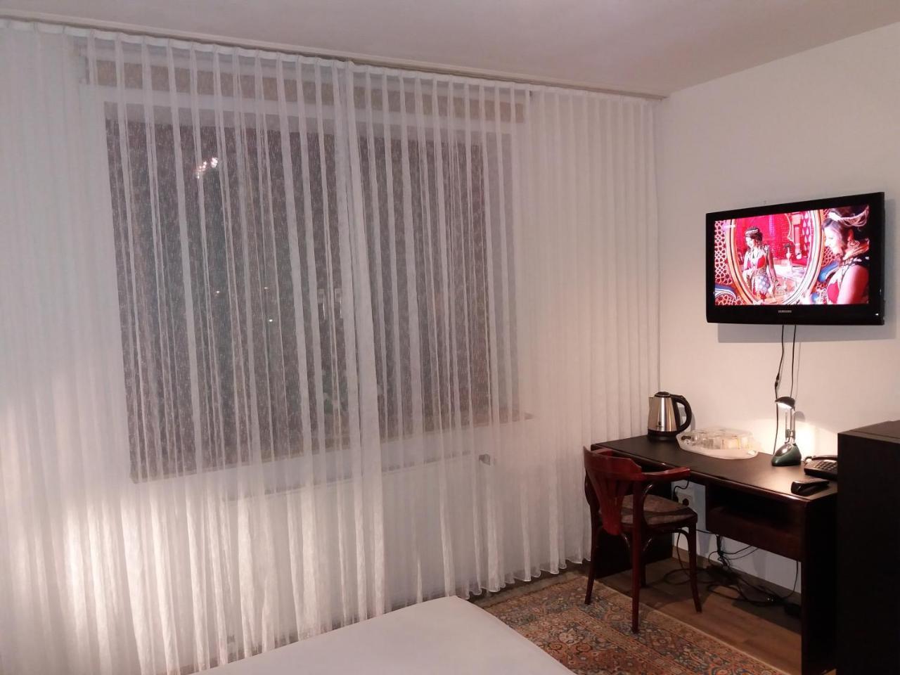 Hotel Aris 사르쉬테드 외부 사진