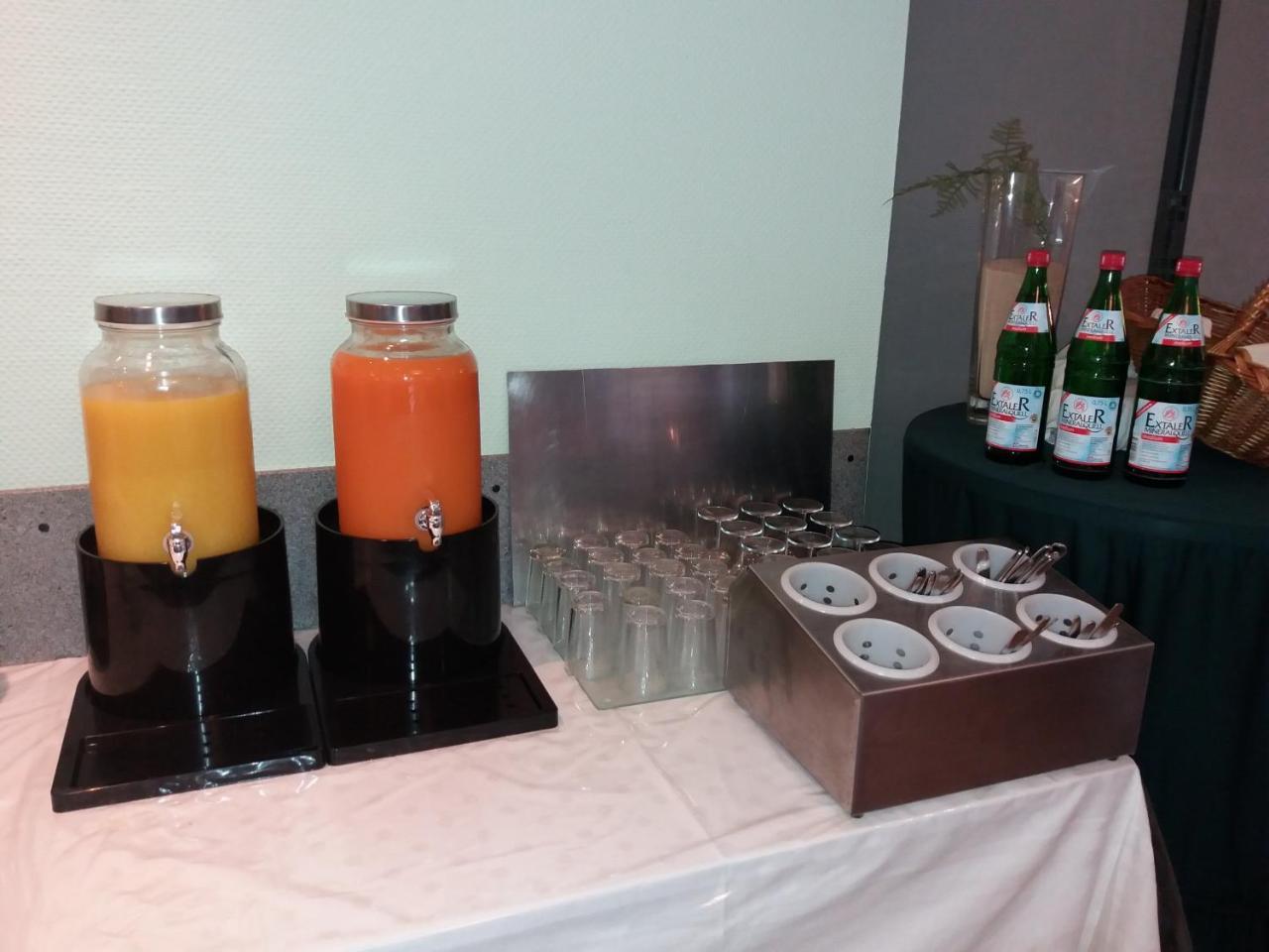 Hotel Aris 사르쉬테드 외부 사진